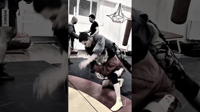 Бросок через спину с одного колена #самбо#спорт#тренировка#wrestling#борьба#боевоесамбо