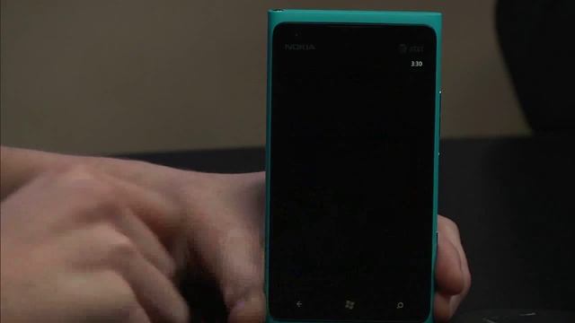 Lumia 900 Windows Phone Review | Fly or Die