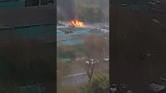 Пожар в гаражах 😲🔥