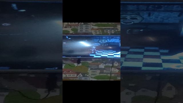 играю во фнаф1👾👾🎮 на телеке
