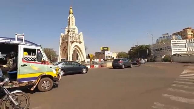 Let_s_explore_Bamako,_Mali(360p)