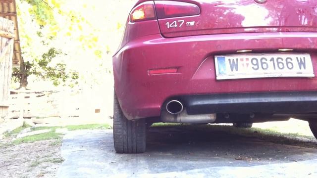 Alfa Romeo 147 1.6 Ti Exhaust Sound