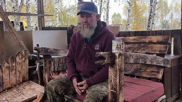 Требуется воспитатель хозяйка и строители  общинного дома ЯсноГРАДА