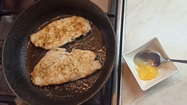 Сочная грудка, в медово-соевом соусе!!! Легкий ужин, просто и вкусно!
