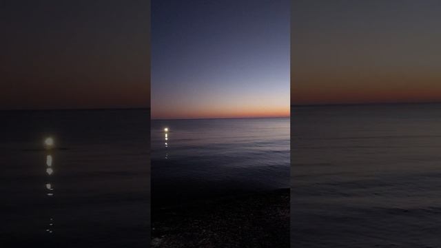 На море вода ещё тёплая,  рекомендую #море #недвижимость #realestate #апартаменты #travel