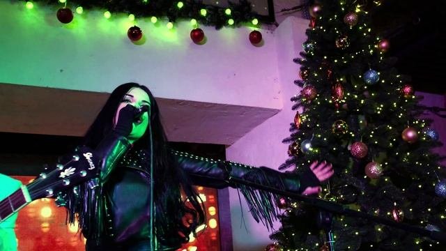 Я прошу не грусти - Евгений Шахрай и Monisha Star  (Валерия Шахрай). Сл., муз. В. Фирсов.
