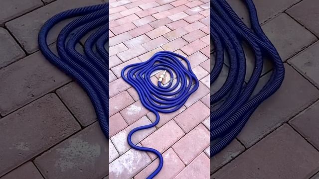 **"Transform Your Garden with the Magic of Flexibility! 🌿💧 #MagicWaterHose"**