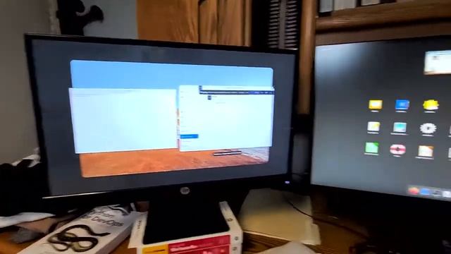 Gnome only one monitor has multiple workspaces