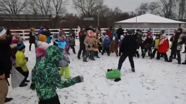 Весело - весело встретили Новый год!