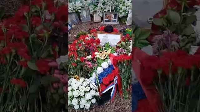 НАРОДНЫЙ МЕМОРИАЛ ЧВК ВАГНЕРА В ПЕТЕРБУРГЕ