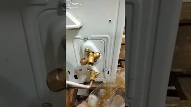Ну как Вам вытекающая из блока жижа?