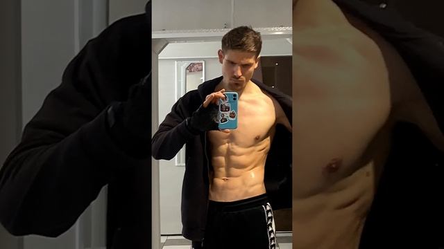 Фруктоед. Фруктоедение. Мышцы на фруктах. Тело на фруктах. Часть 1. Эксперимент продолжается!!!