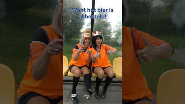 De Alpenzusjes - Hela Hola (Oranje versie) Meezingen #shorts