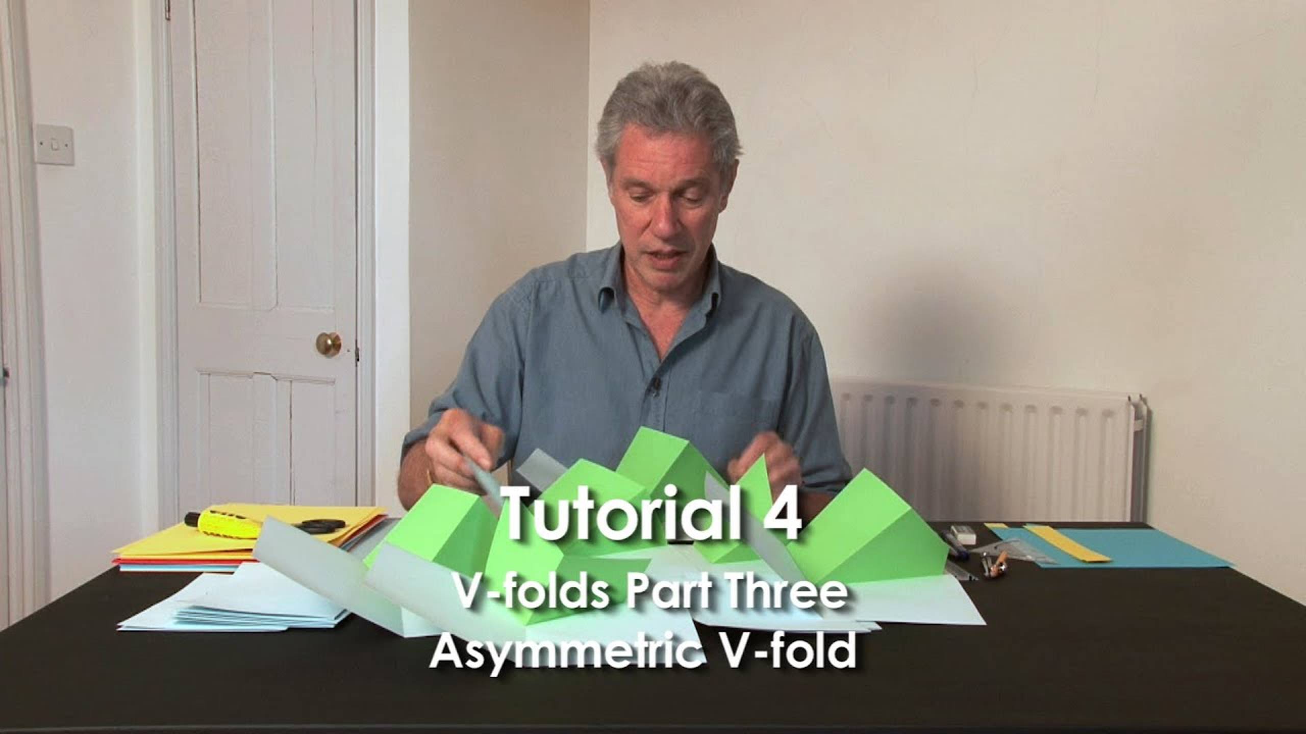 Pop-Up Tutorial 4 - V-folds Part 3 Asymmetric V-fold