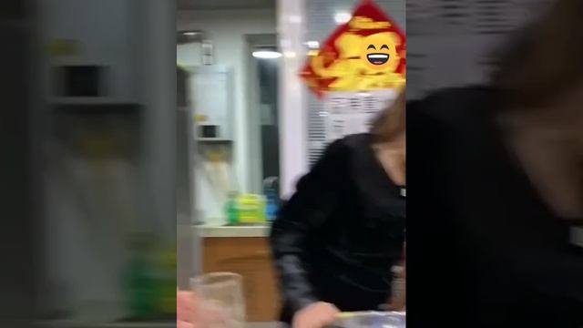 Батя, хочешь прикол?  😂😄😄