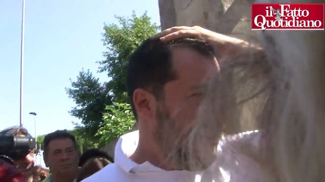 Livorno, Salvini: "No a profughi minori nel centro per mamme". Colpa dell'assessore albanese "un po