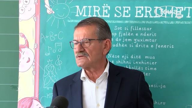 Shpërndahen tekstet falas për nxënësit fillestarë