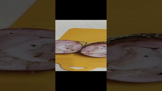 Рулет из куриного бедра копчëно-варëный