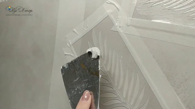 Как правильно нанести трафарет из декоративной штукатурки на стену. Три техники нанесения. РусДекор.