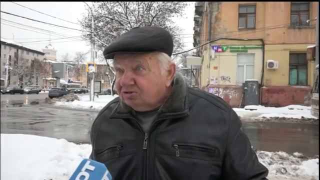Есть у нас мэр города? Мне кажется, его нет - воронежец Михаил Петров