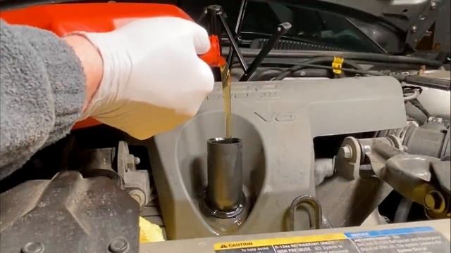 Liqui Moly Sludge Remover vs Liqui Moly Engine Flush (Which is Best_)