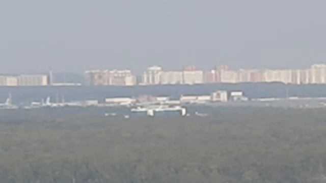 Строительство школы на 1100 мест в Новокуркино и вид на район (Химки)