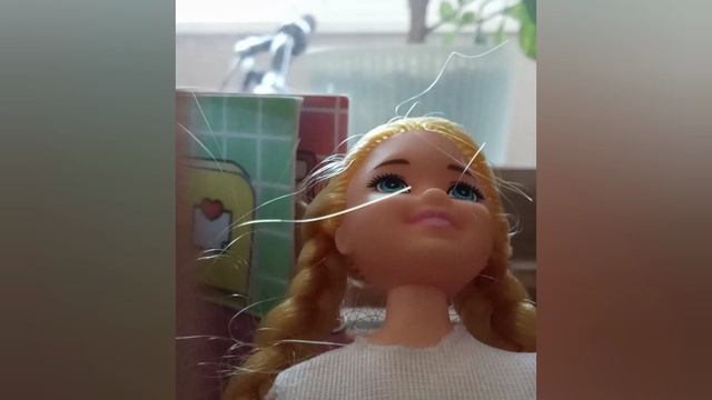 день рождения 🎂🎁🎉бумажной куклы съел торт 🎎. Белла и Вася весёлая семейка
