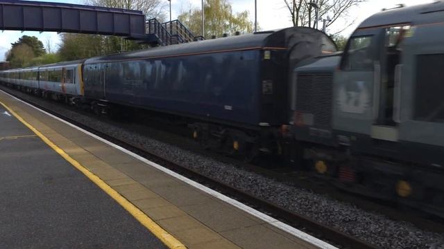 Mac Cam 5Q75 37901 360201 37611 Bicester MOD GBRF to Lydney Up Goods Loop @ Radley 08:12 05-04-24.