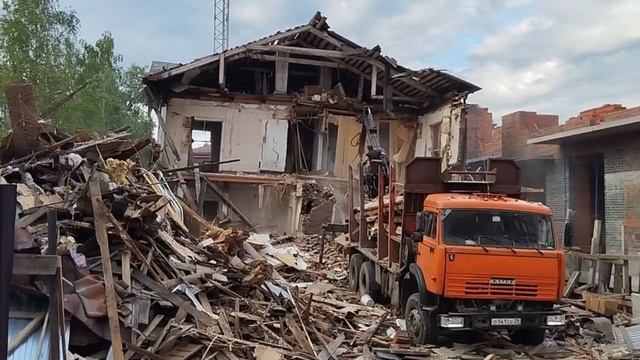 Архангельск меняется. Сносятся старые ветхие дома. 2024.