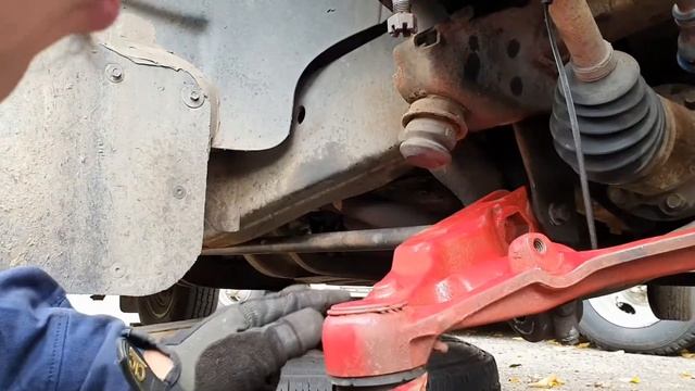 1997 Dodge Dakota Shock Absorber bolt BROKEN, Lower Control Arm installation explained