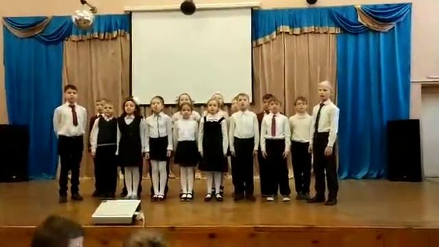 песня в  школе Наш город родной над Невой