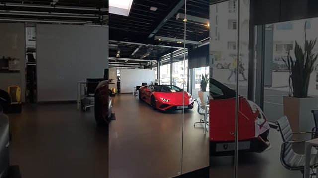 Салон Lamborghini Koln