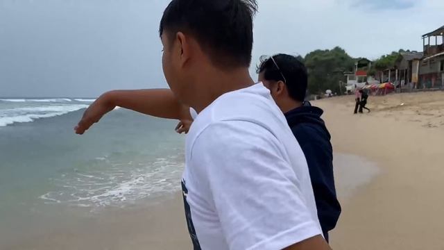 NGAKAK BANGET !! Reaksi pertama kali liat pantai, Boy gak mau diajak pulang