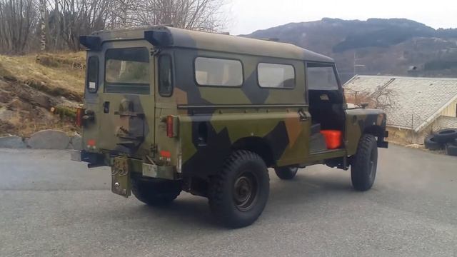 Ex.mil series 3 109" 1975 Land Rover restoration