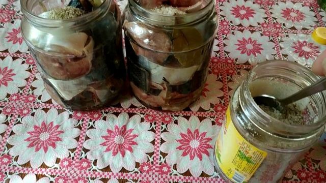 КОНСЕРВА ИЗ СКУМБРИИ  В СКОРОВАРКЕ
