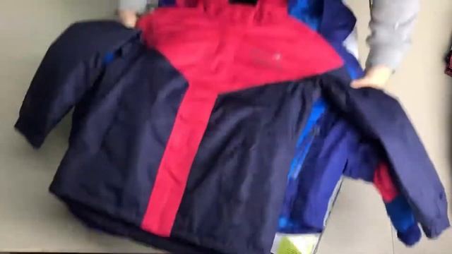 Лот 0945. Дитячі лижні куртки “Lidl pro”. Вага лоту 15,2 кг. Ціна 17€/кг.