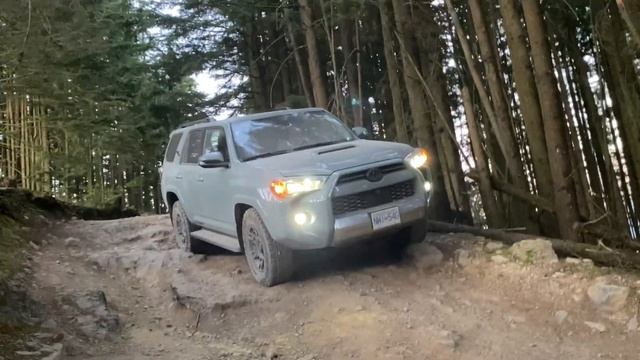 JEEP LIBERTY KJ x 4RUNNER TRD OFFROAD | MT WOODSIDE SUMMER RUN