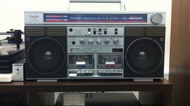 Toshiba RT-S84 BomBeat