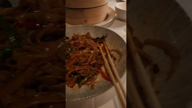 ужин в китайском ресторане.  Москва