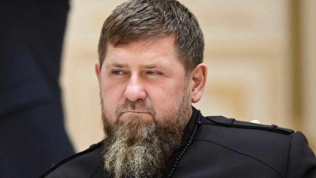 Кадыров показал, как его сын провел построение спецподразделения СОБР «Ахмат»