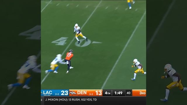 Devaughn Vele catches for a 20-yard Gain vs. Los Angeles Chargers