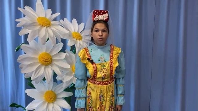 День народного костюма в МОБУ СОШ №1