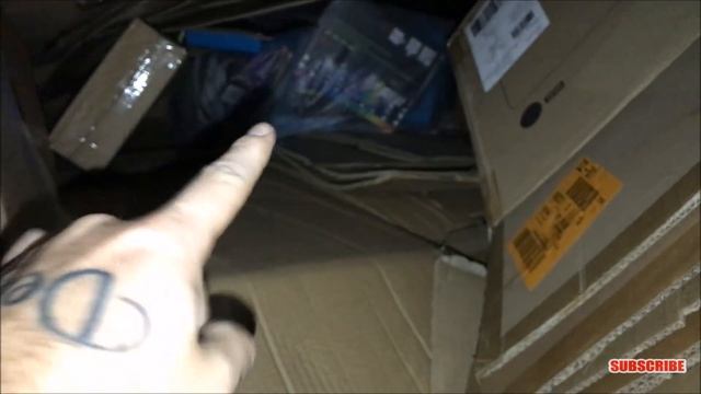 JACKPOT DUMPSTER DIVE! - Rich Retailer Throws Out TONS Of FREE Kids Toys!