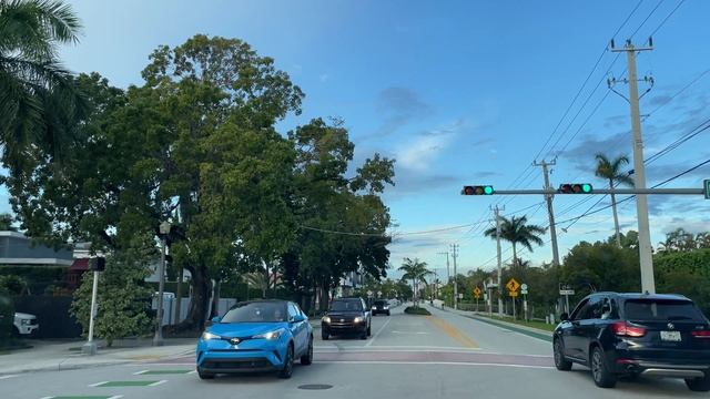 Miami Beach 4K - Venetian Way and South Beach.