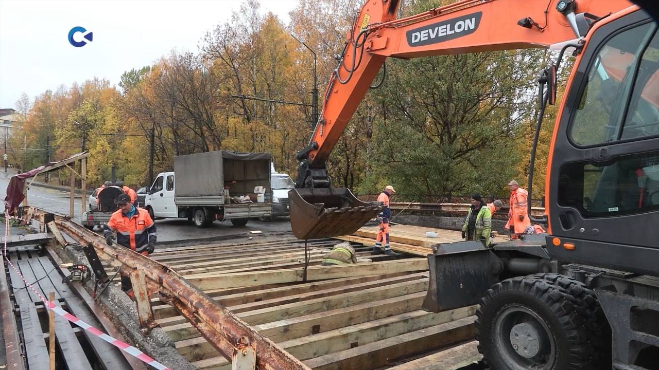 Пименовский мост в Петрозаводске ремонтируют в усиленном режиме