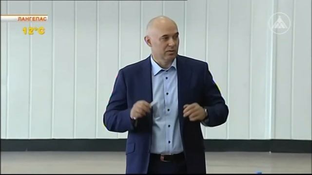 Андрей Филатов провел открытый урок во второй школе Лангепаса. Сюжет телекомпании "Лангепас+"