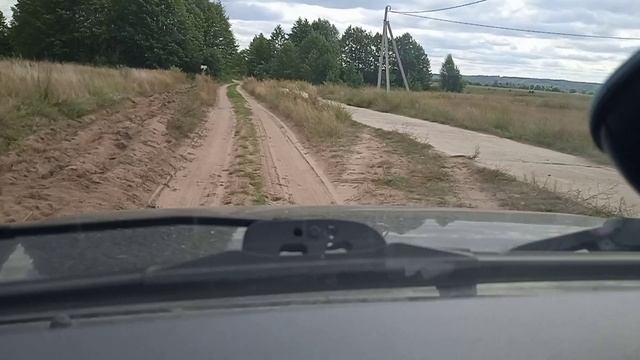 УАЗ Патриот с АКПП. Покатались по полям, по лесам.