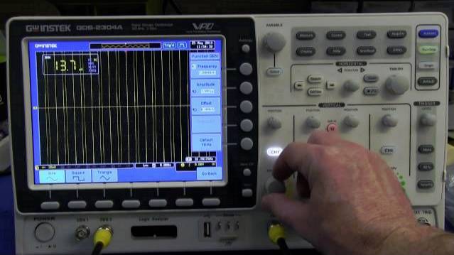 EEVblog #474 - GW Instek GDS-2000A Series Oscilloscope Unboxing & First Impression