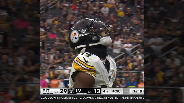 George Pickens catches for a 31-yard Gain vs. Las Vegas Raiders