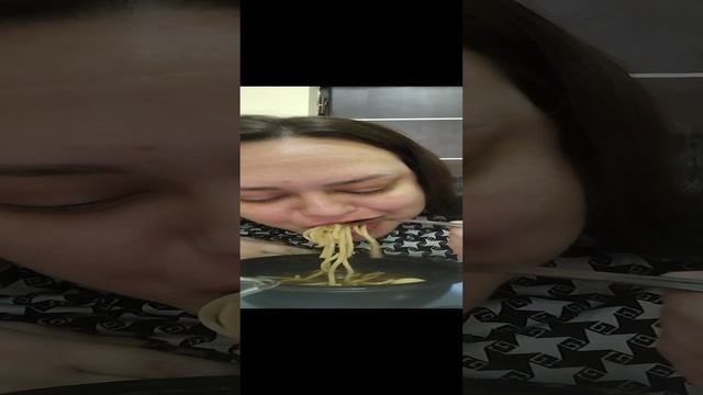 Рамен с уткой и фунчоза 🤤❤️